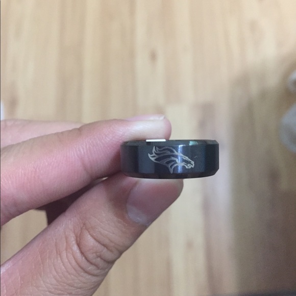 Denver Broncos Black Ring - Picture 2 of 5